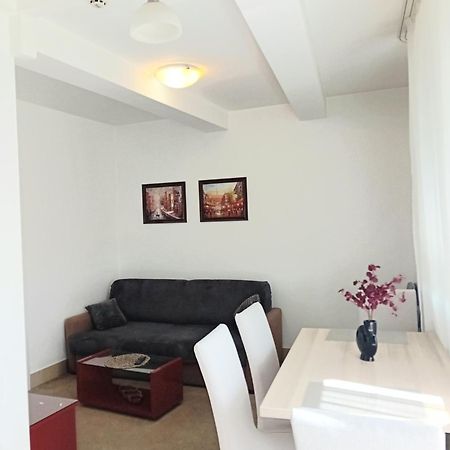 Wing 3 Apartman ,,Bc ,, Jagodina Exteriör bild